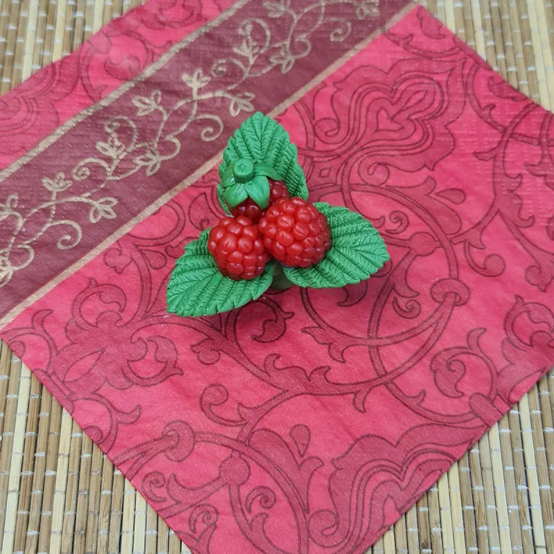 Силиконовая форма Малинка с листьями 639