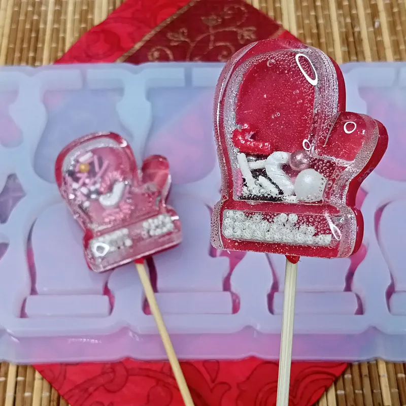 Силиконовая форма-погремушка №912 "Варежка"