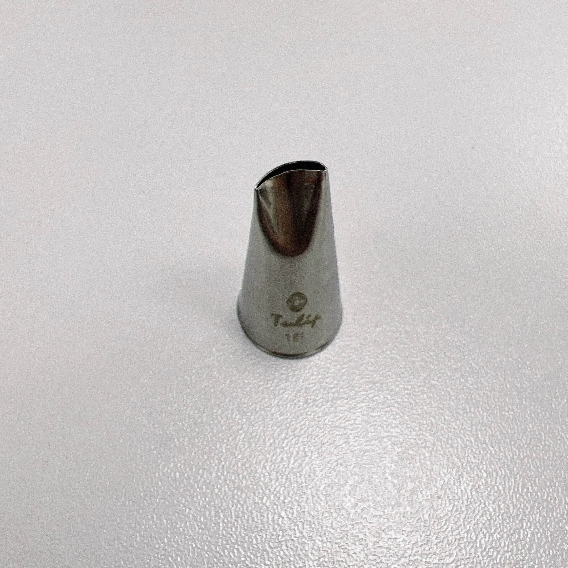 Кондитерская насадка Лепесток Изогнутый №161