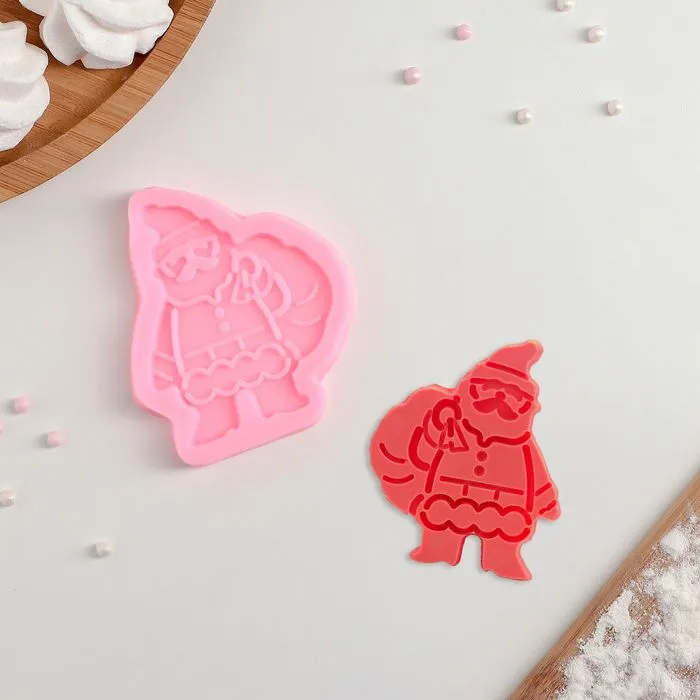 Силиконовая форма молд Дед мороз 7,8х9 см