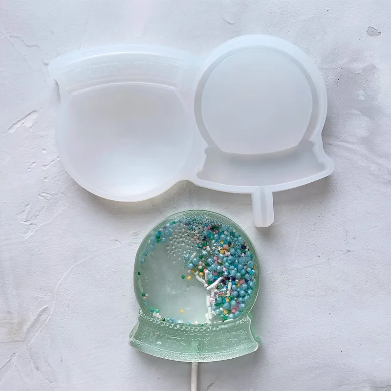 Силиконовая форма леденец-погремушка Шар со снегом №448