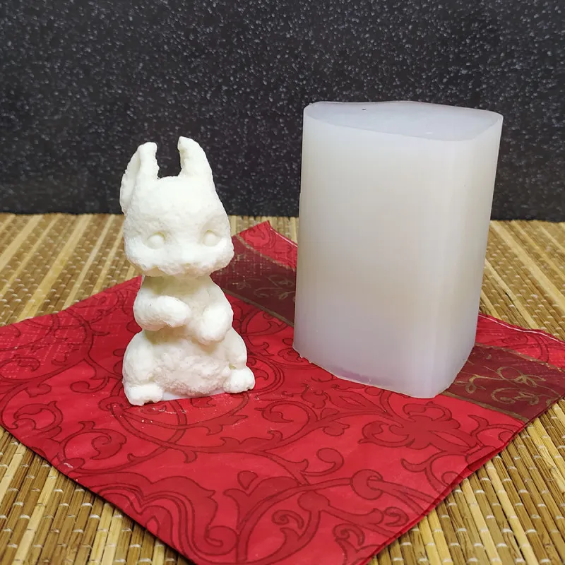 Силиконовая форма молд 3D Белочка  №489