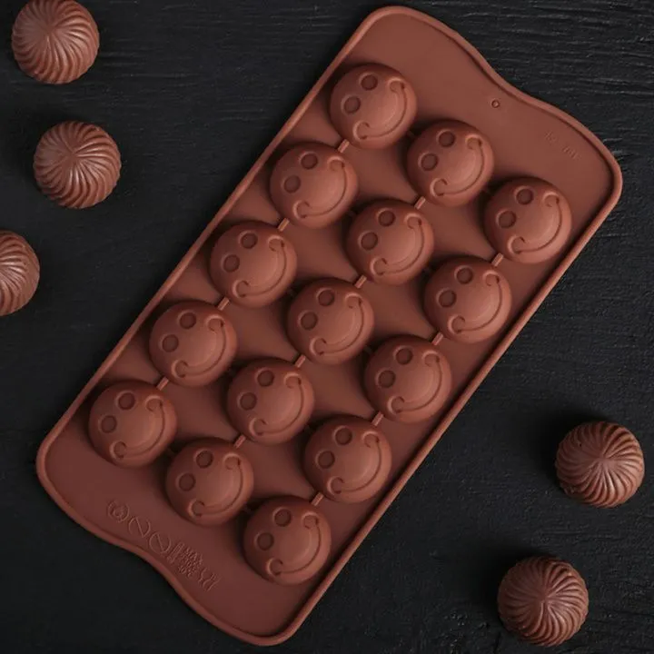 Форма для шоколада "Шарик смайл", 15 ячеек
