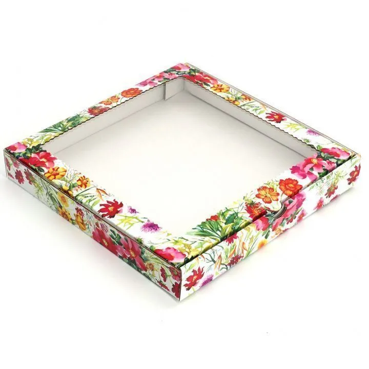 Коробка Полевые цветы 3 с окном 20х20х3 см Микрогофрокартон