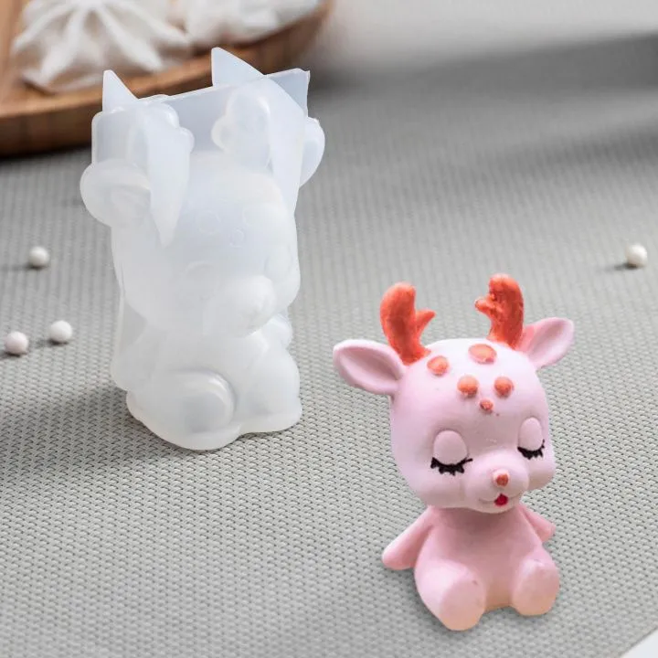 Силиконовая форма молд 3D Олененок 6 см