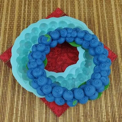 Силиконовая форма №2279 "Венок голубики"