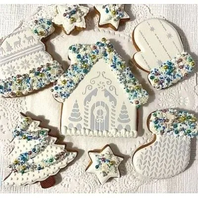 Трафарет и форма "Новогодний домик №2"