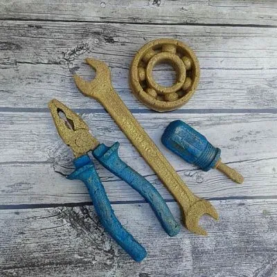 Форма силиконовая для шоколада "Пассатижи" 15,5 см