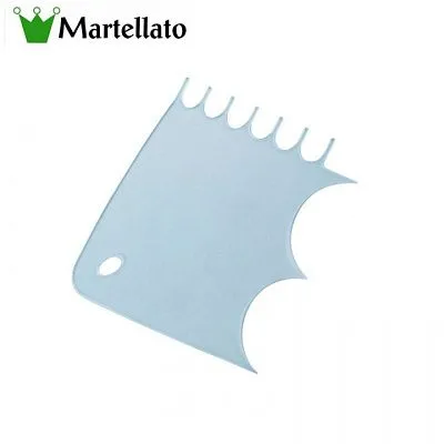 Пластмассовый скребок Martellato Расческа №5 14х15 см