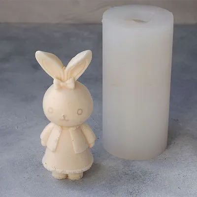 Силиконовая форма молд 3D Зайчик Девочка №311  8,7 см