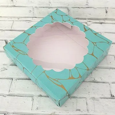 Коробка Мрамор с окном 10х10х3 см