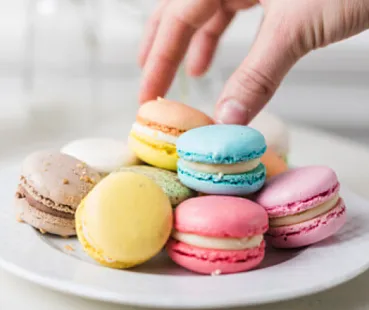 Макаронс "Малина-манго" на сухом белке 