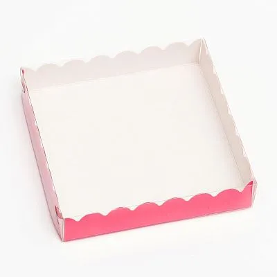 Коробка для пряников и печенья Розовая ажурная с пластиковой крышкой, 15х15х3 см