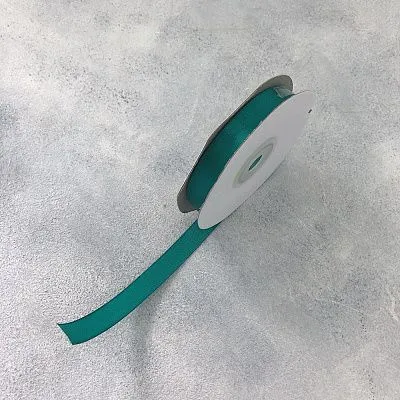 Лента атласная Изумрудная 6115 шир 12 мм