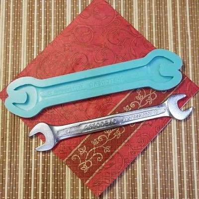 Форма силиконовая для шоколада "Гаечный ключ", №23, 19х6 см