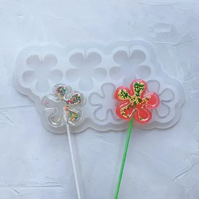 Силиконовая форма леденец-погремушка Цветок №315  6 ячеек