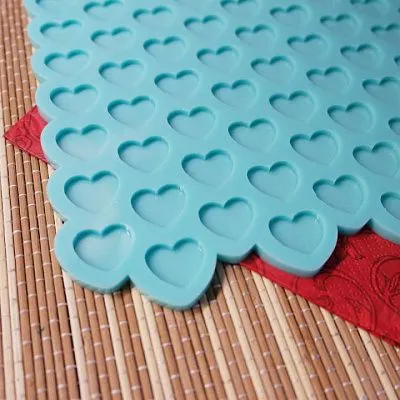 Силиконовый коврик "63 сердечка"