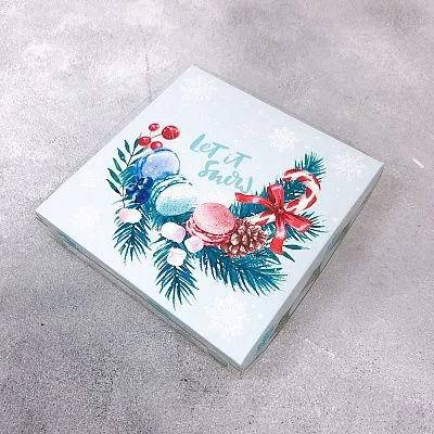 Коробка для пряников ажурная Морозное утро с пластиковой крышкой 13х13х3 см