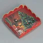 Коробка для кондитерских изделий с пластиковой крышкой "С Новым годом", камин, 13х13х3 см
