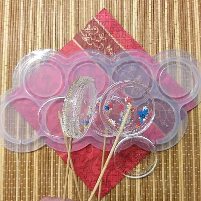 Силиконовая форма леденец-погремушка Кружки 243  5 см 8 шт