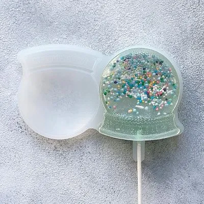 Силиконовая форма леденец-погремушка Шар со снегом №448