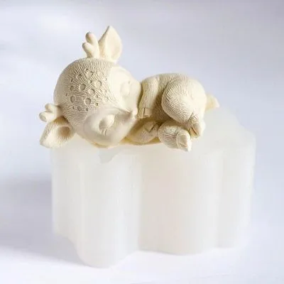 Силиконовая форма молд 3D Спящий олененок №2