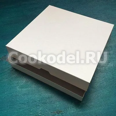 Коробка Белая без окна, 22,5х22,5х4 см