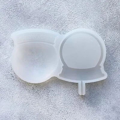 Силиконовая форма леденец-погремушка Шар со снегом №448