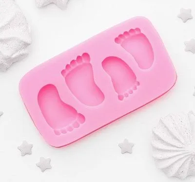 Силиконовая форма молд Следы малыша 9,5×5 см
