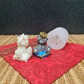 Силиконовая форма молд 3D Мишка на подушке с короной