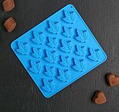 Форма для льда и шоколада «Кленовый сироп», 19,5×17,7×1 см, 18 ячеек