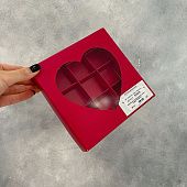 Коробка для 9 конфет Красная с окном Сердце, 16х16х3 см