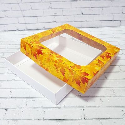 Коробка Осенняя с окном 20х20х3,5 см