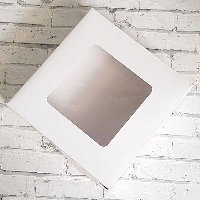 Коробка Эконом Белая с окном 12х12х3 см