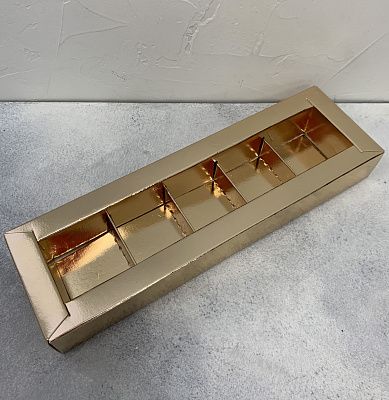 Коробка для 5 конфет Золото с пластиковой крышкой, 23,5х7х3 см