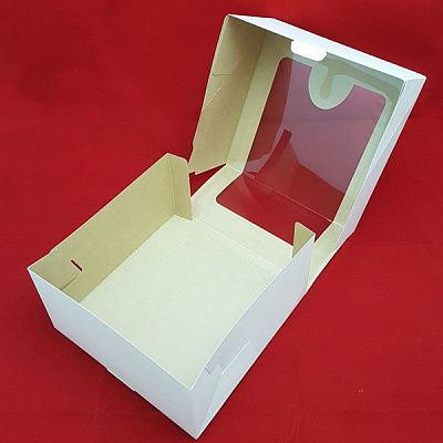 Коробка для торта Белая с окном, 18х18х10 см