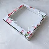 Коробка Магнолии с окном 15х15х3 см Микрогофрокартон