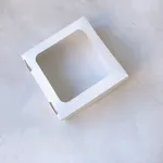 Коробка Табокс-М  белая с окном 10,3х10,3х3,5 см